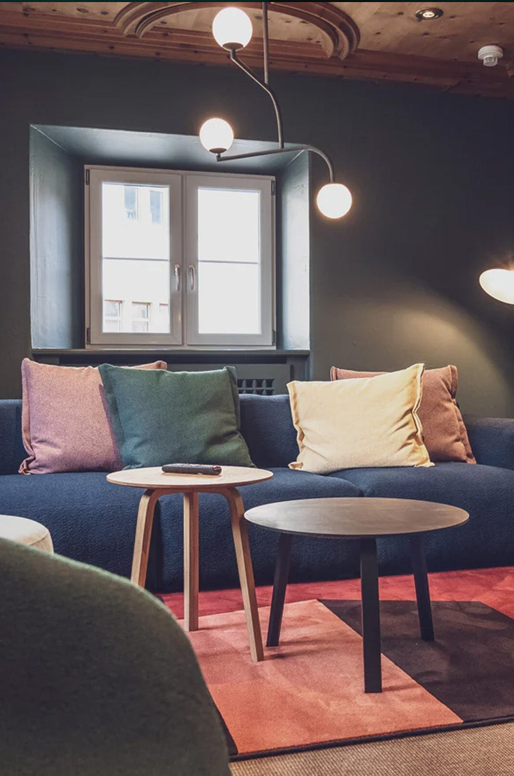 Davoserhof — Custom & Contract