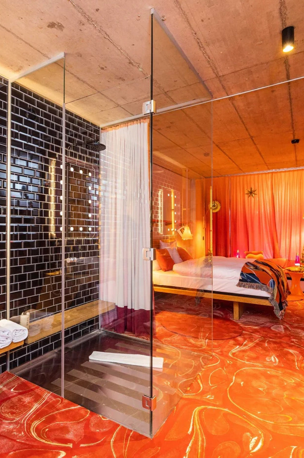 25hours hotel Zürich Hotelnoël — Custom & Contract