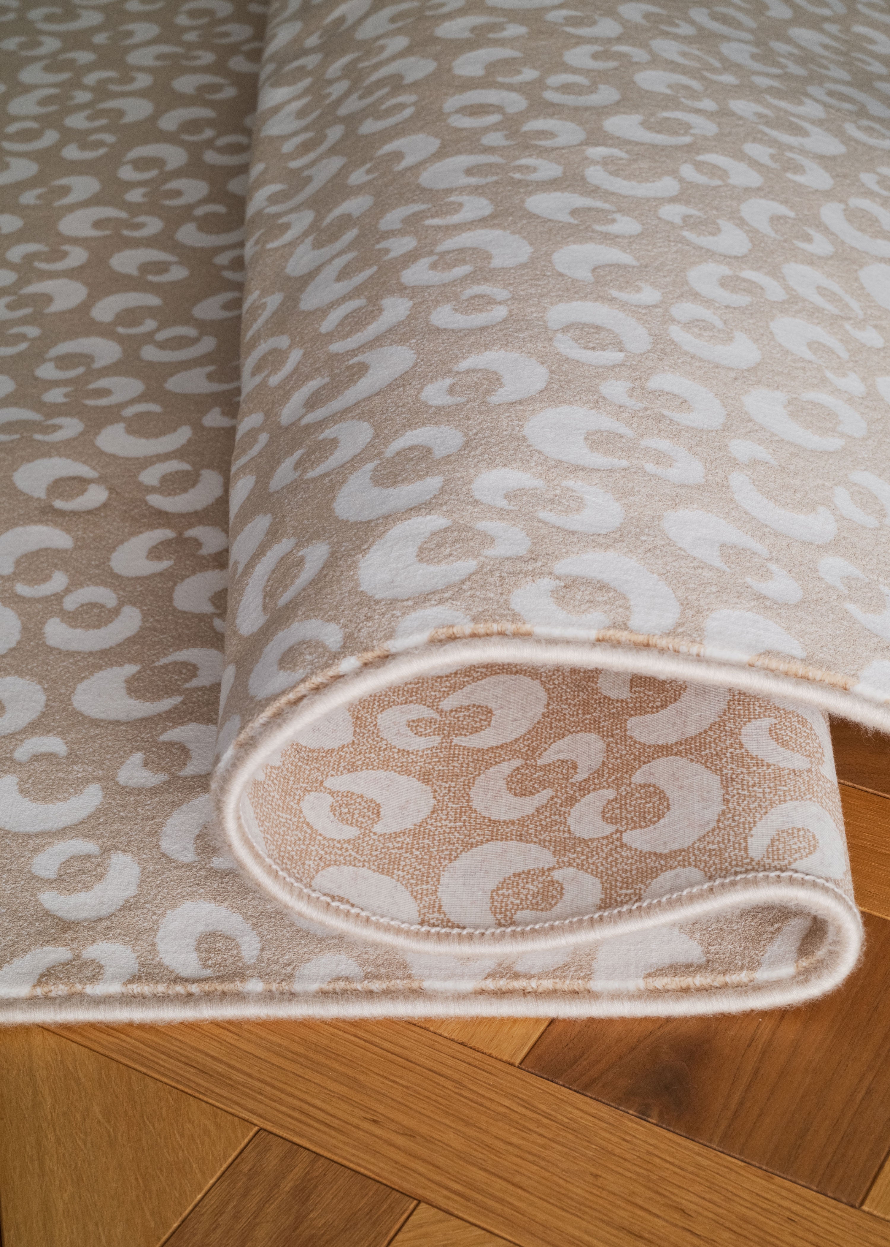Rug Animalia Beige Mini Spots