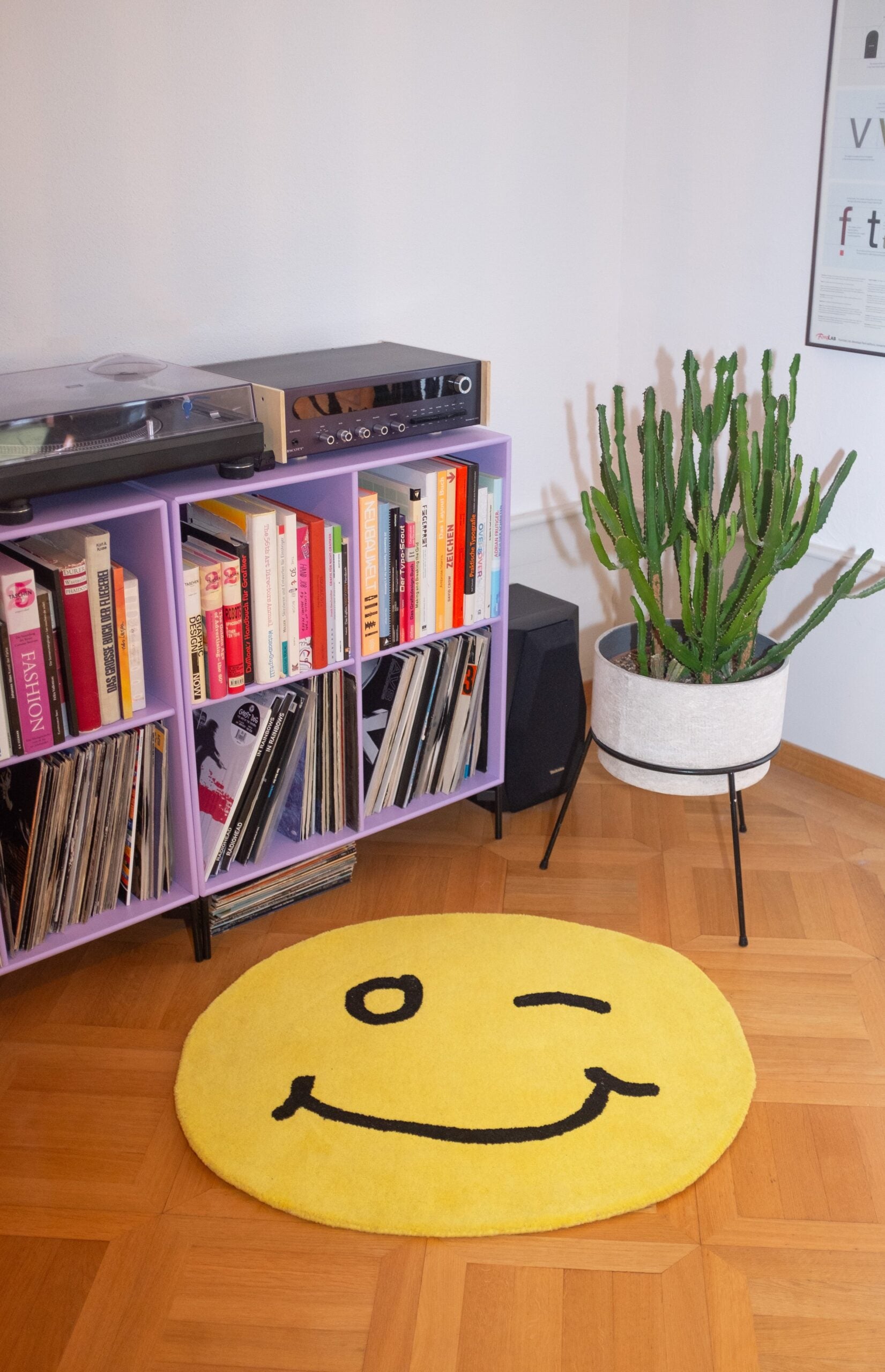Tufted Rug Smiley