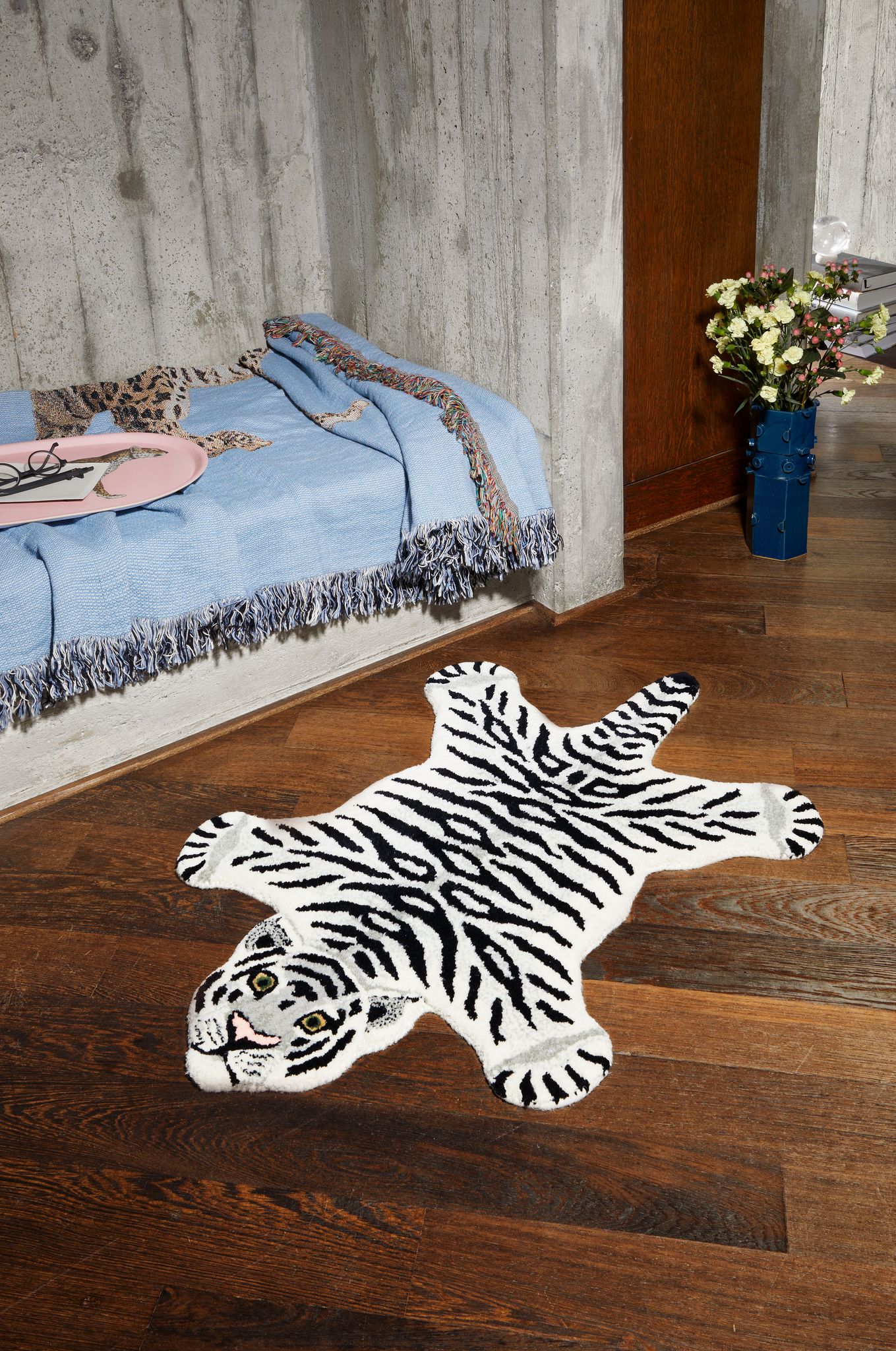 Tufted Rug Snow Tiger